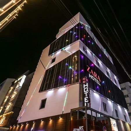 Hotel Zara Changwon Exteriör bild