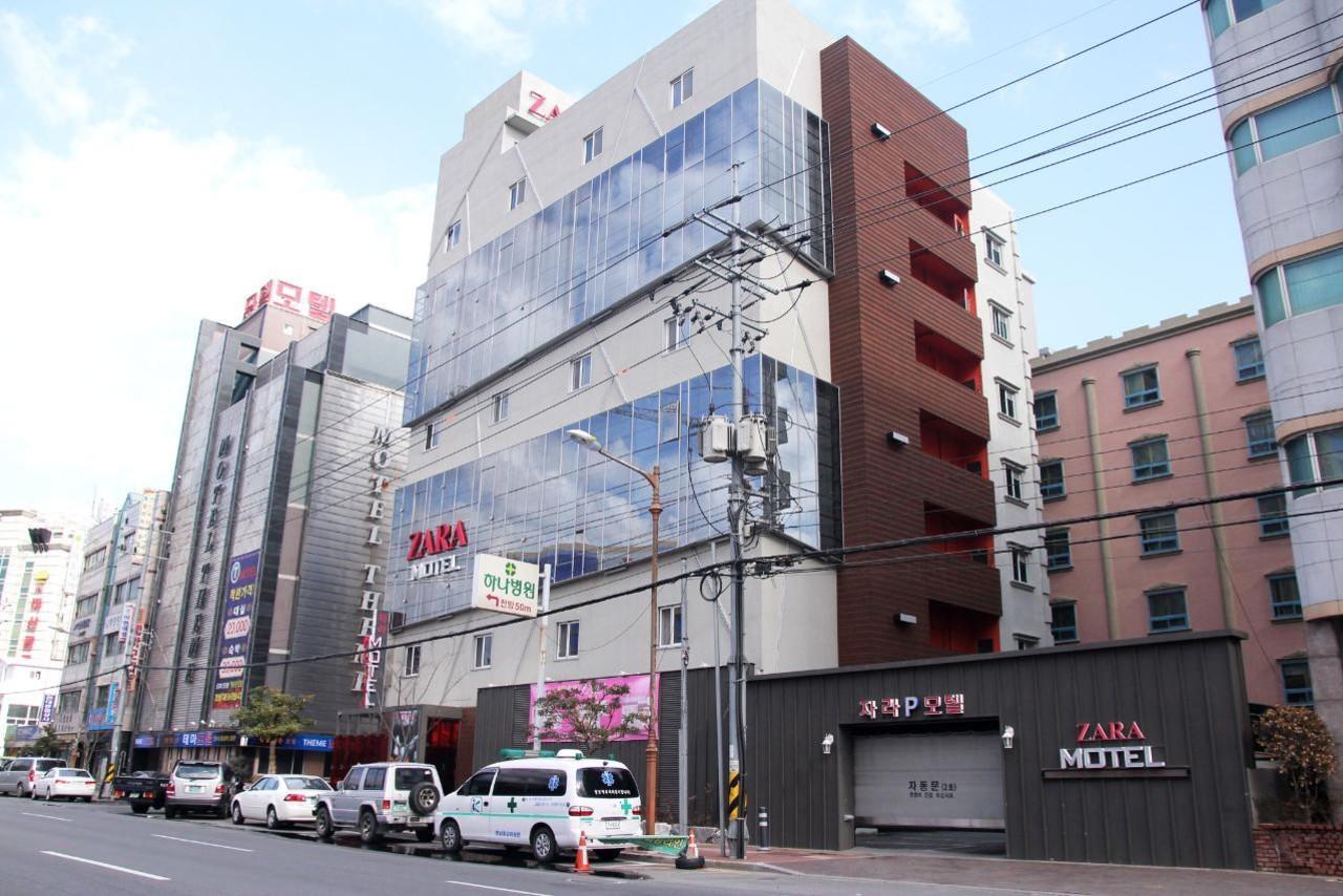 Hotel Zara Changwon Exteriör bild