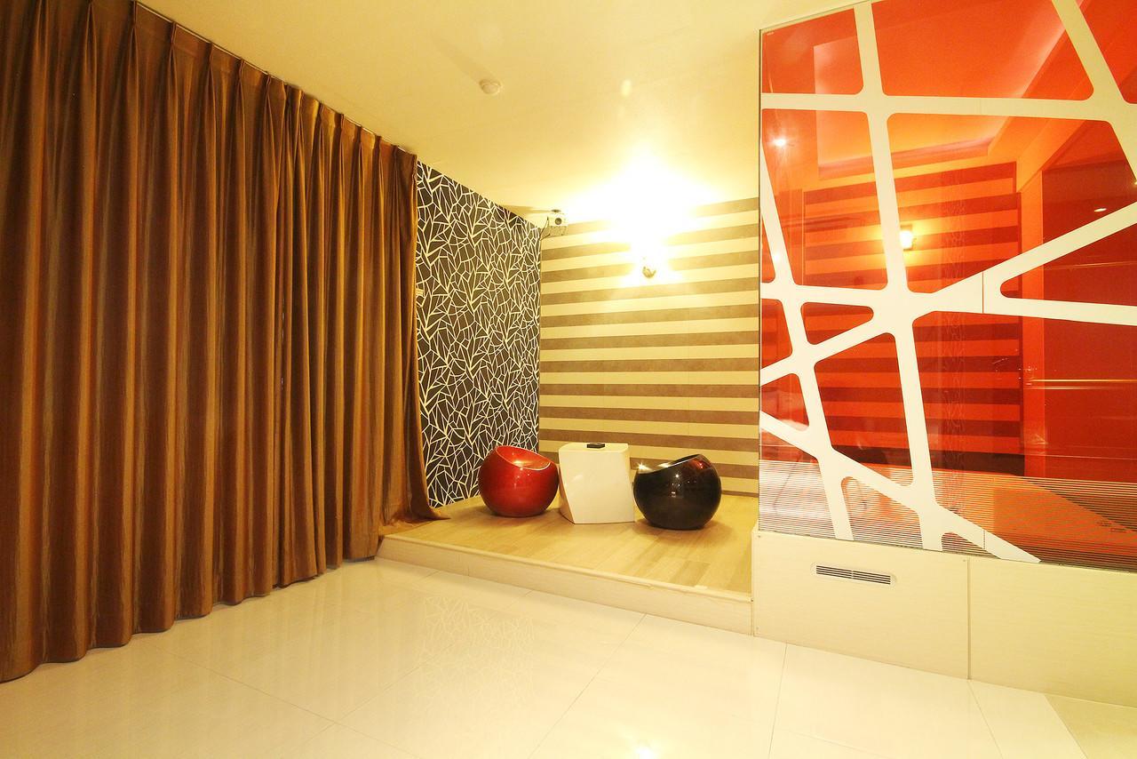 Hotel Zara Changwon Exteriör bild
