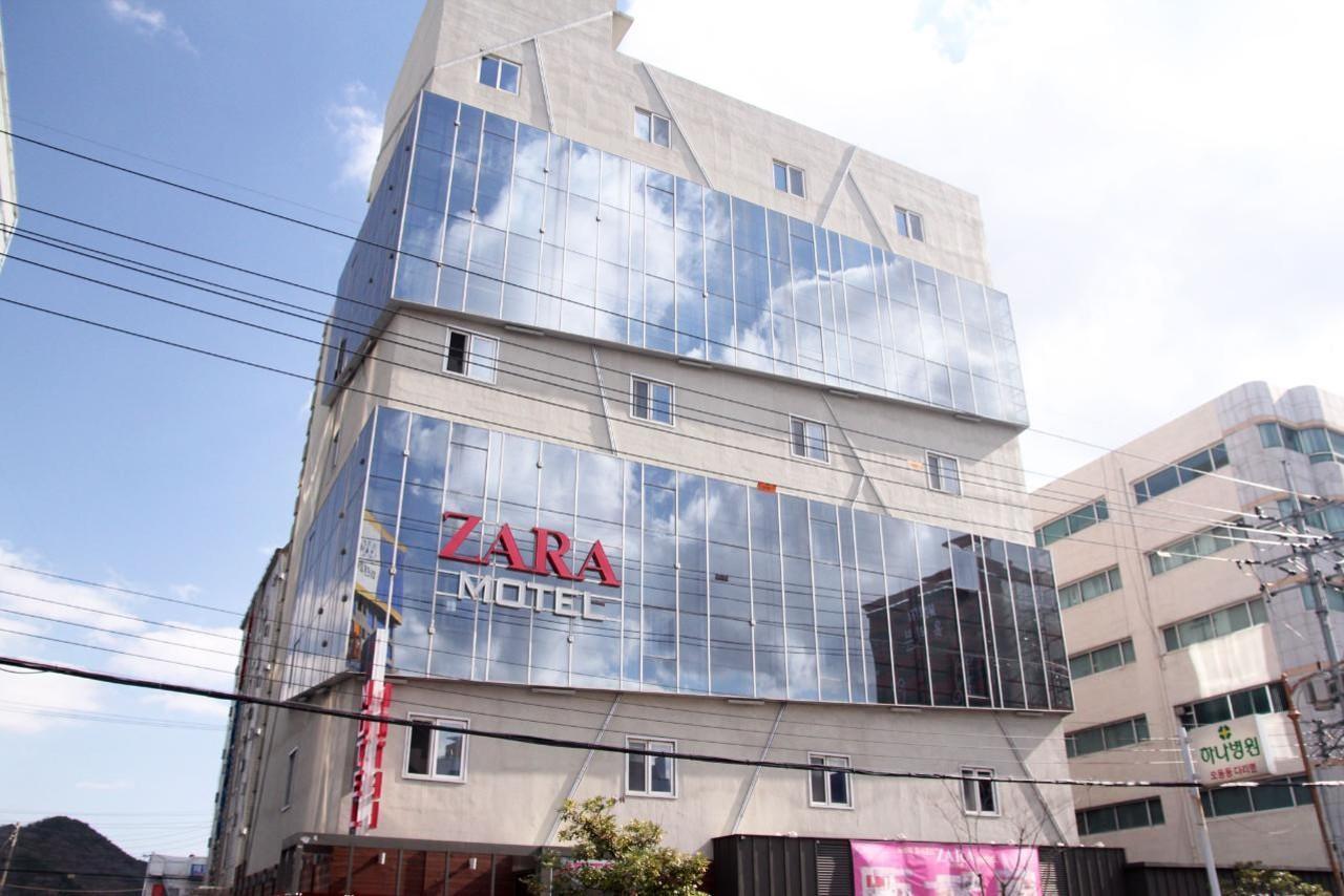 Hotel Zara Changwon Exteriör bild