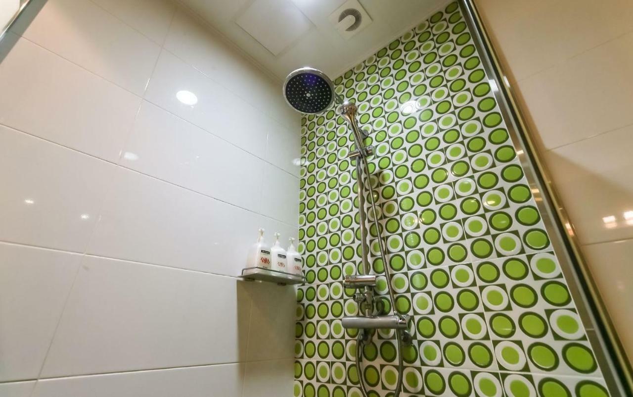Hotel Zara Changwon Exteriör bild