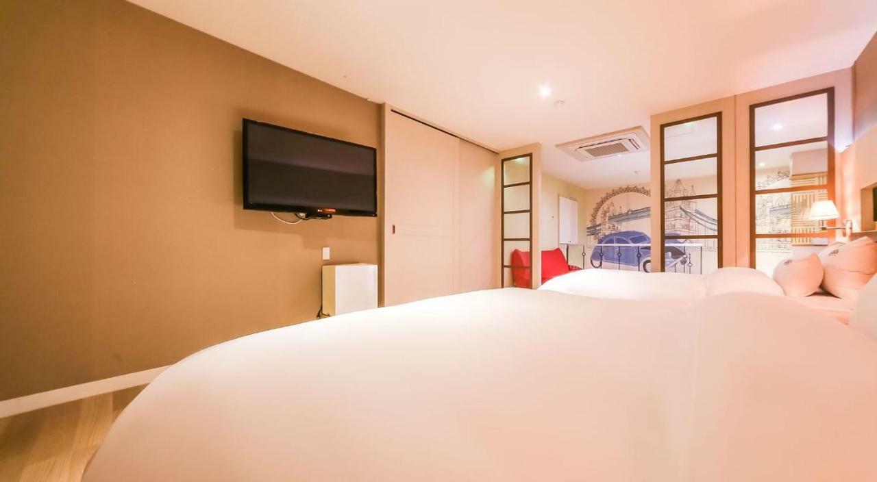 Hotel Zara Changwon Exteriör bild