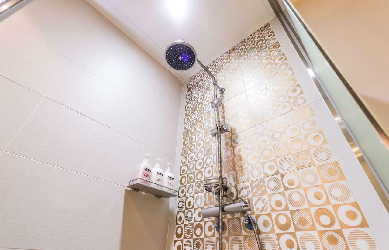 Hotel Zara Changwon Exteriör bild