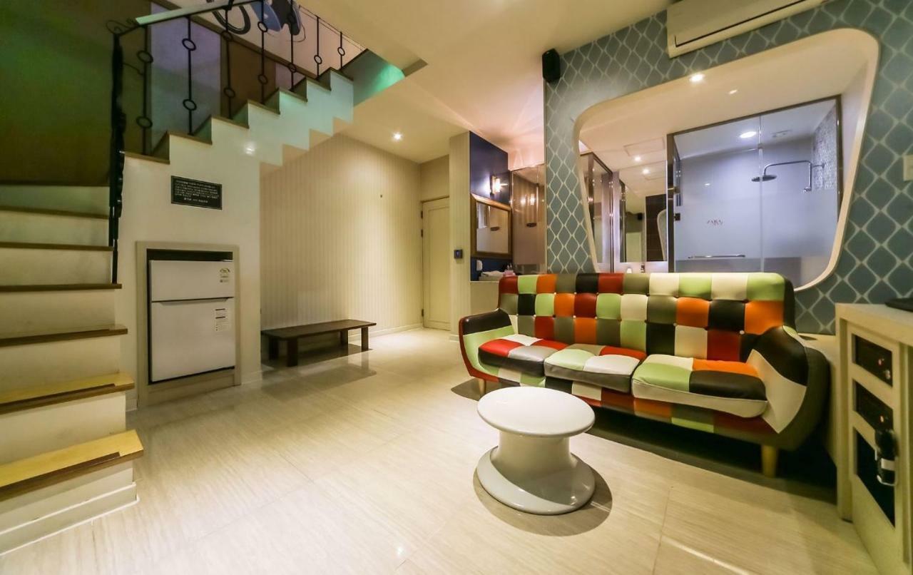 Hotel Zara Changwon Exteriör bild
